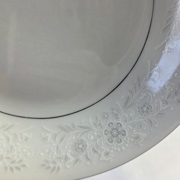 TWO Crown Ming Queen's Lace Soup Bowls White Flowers Platinum Trim - Picture 9 of 16